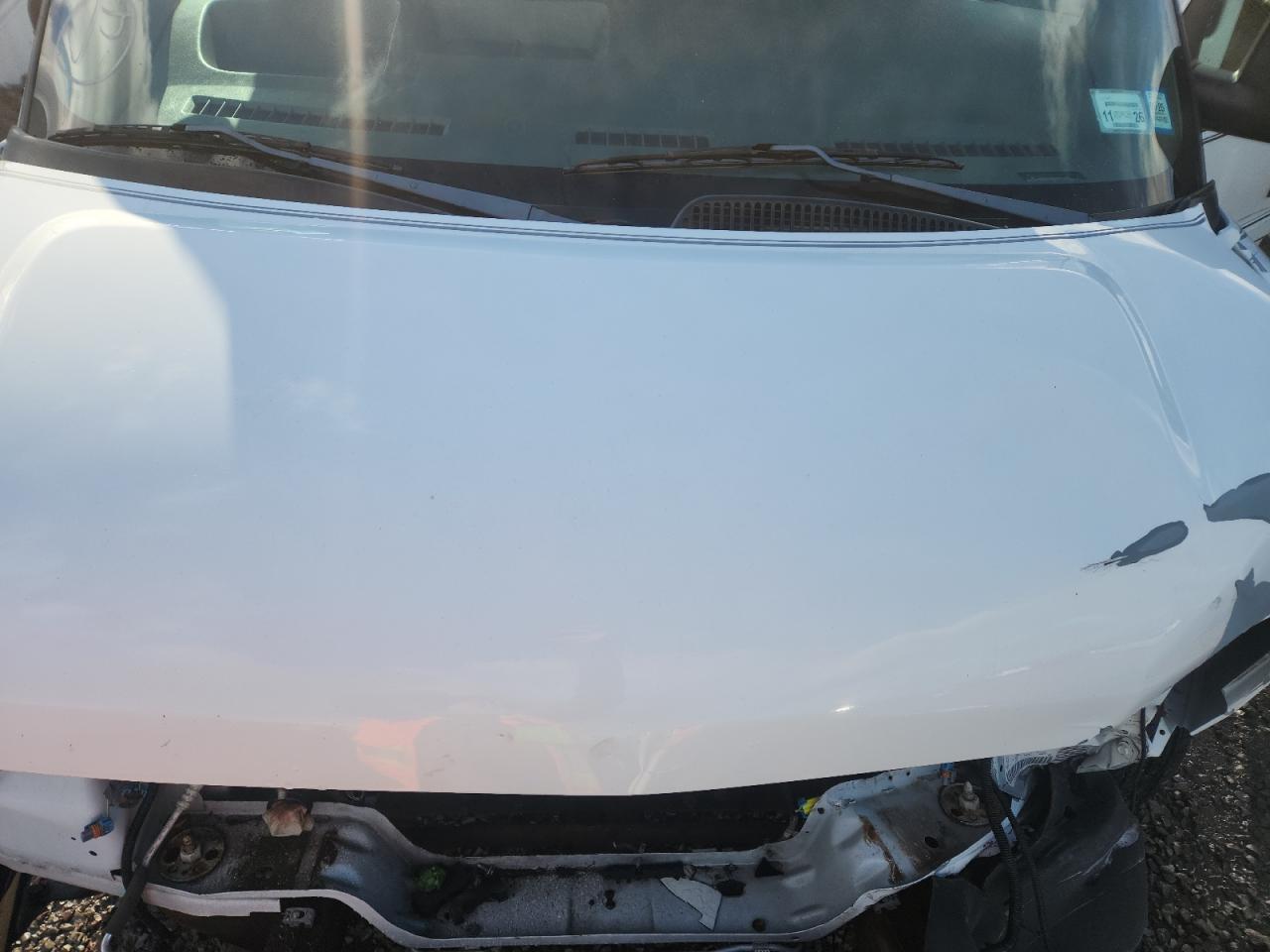 Chevrolet Express Image 9