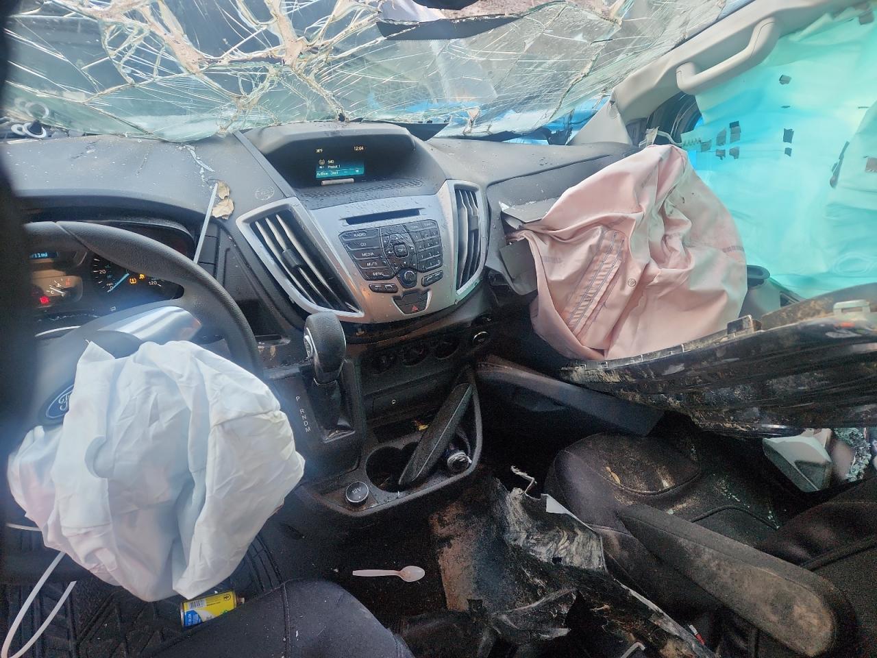 Ford Transit T-350 Image 10