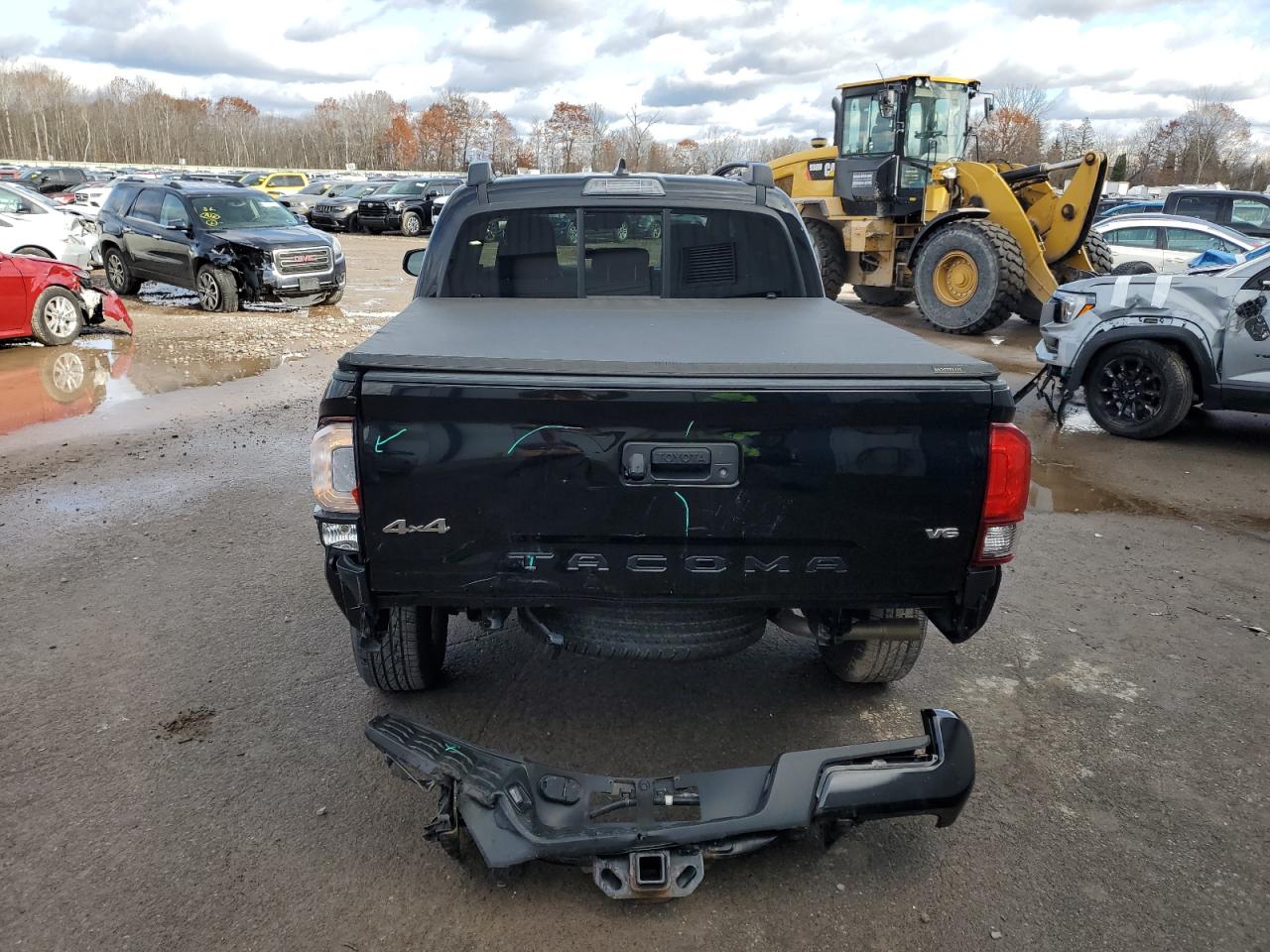 Toyota Tacoma Double Cab Image 2