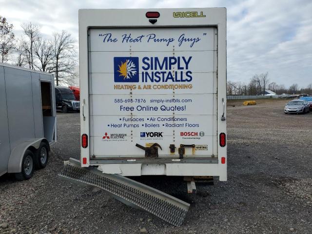 Chevrolet Express Image 5