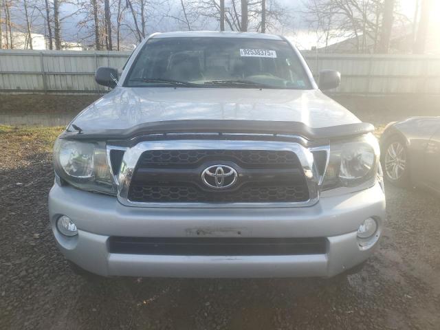 Toyota Tacoma Double Cab Image 4