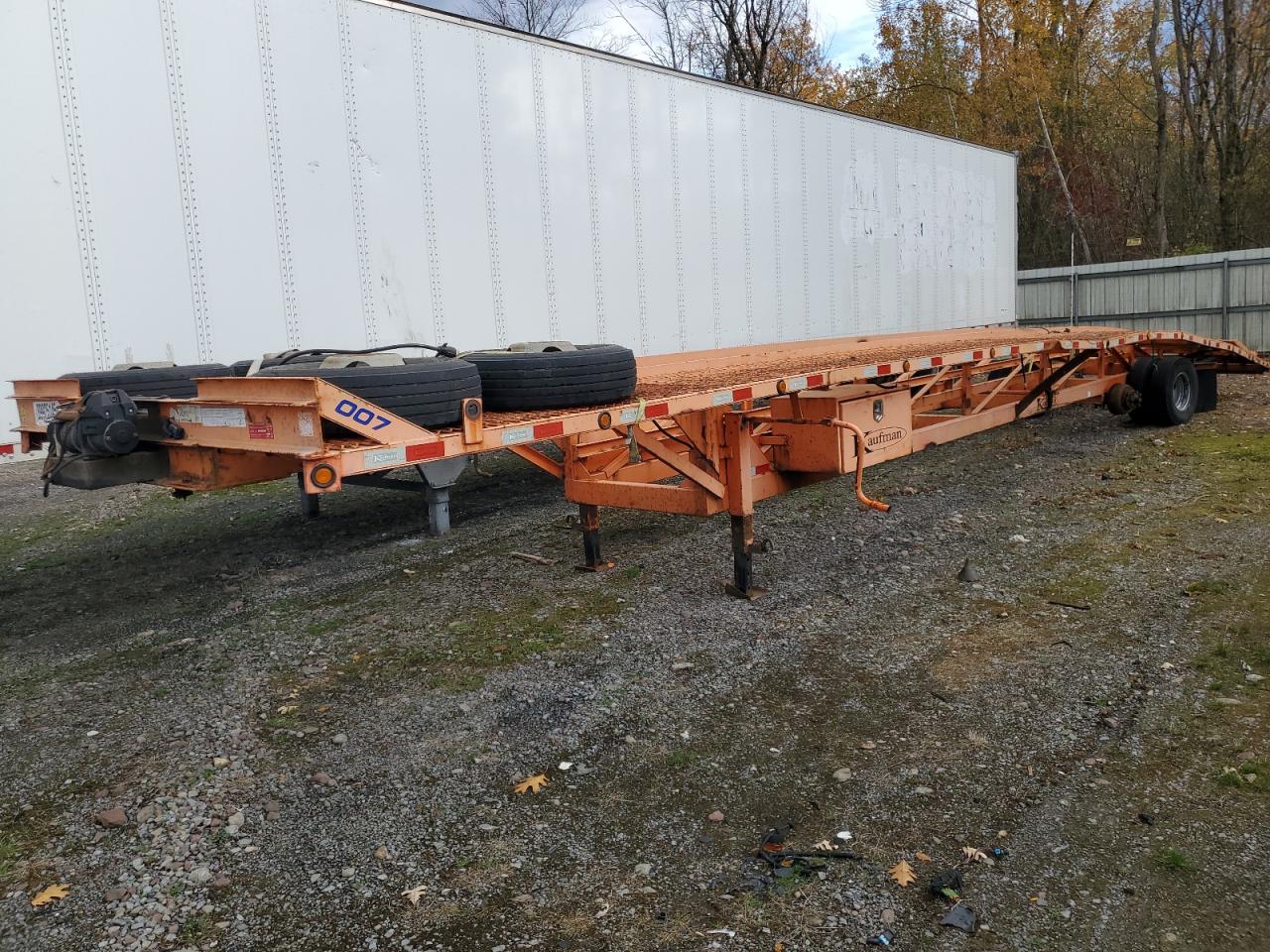 Kaufman Trailer Image 8