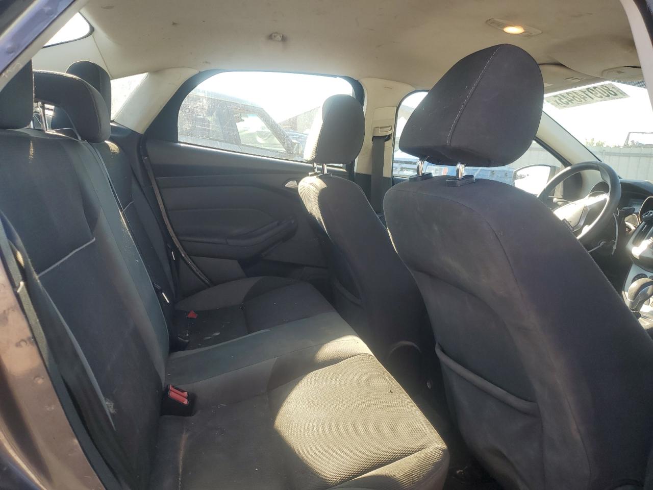 Ford Focus Se Image 11