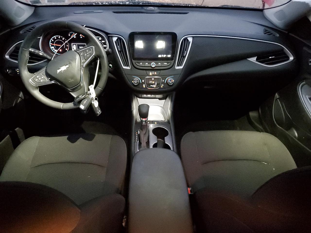 Chevrolet Malibu Rs Image 6