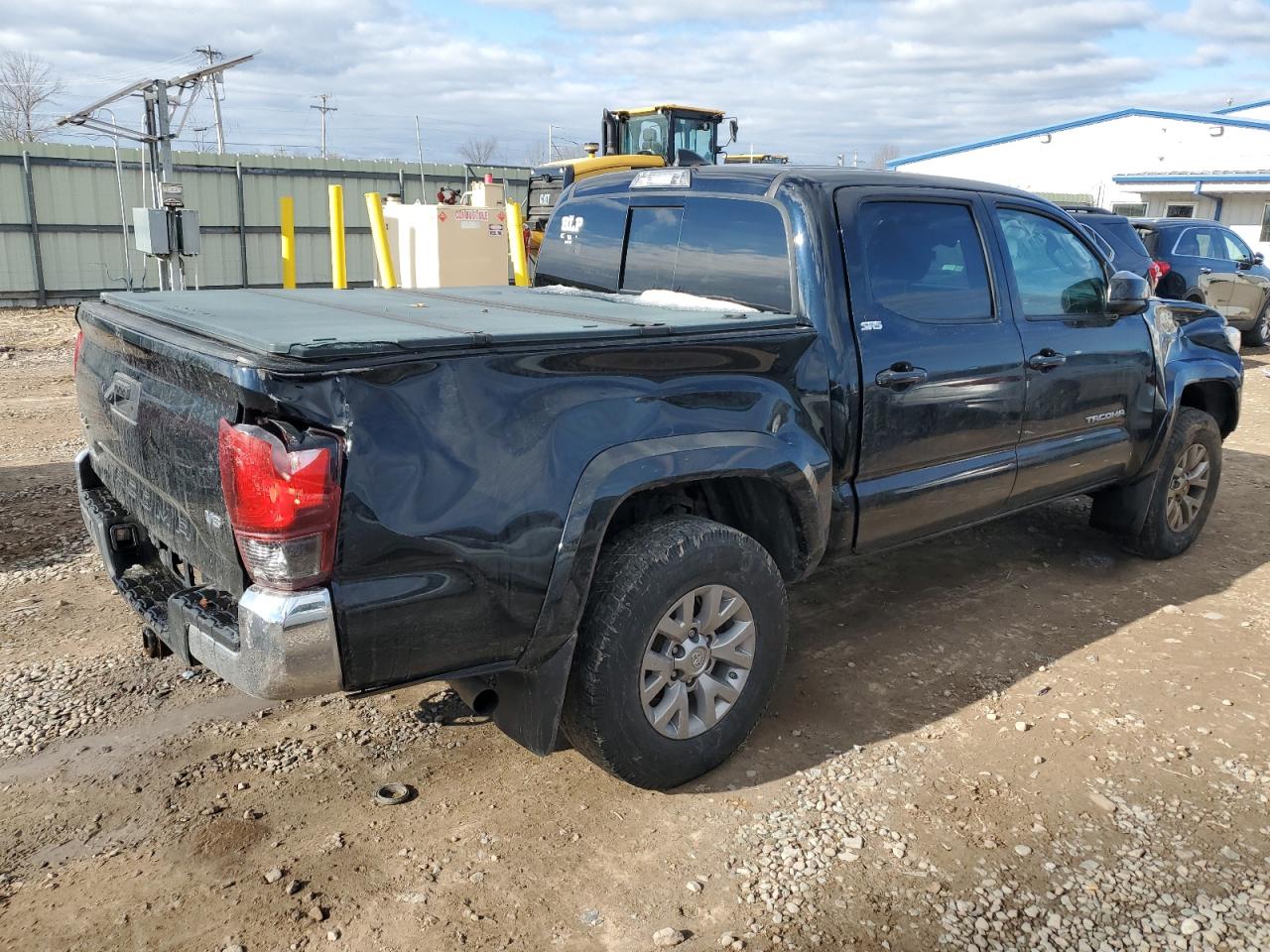 Toyota Tacoma Double Cab Image 2