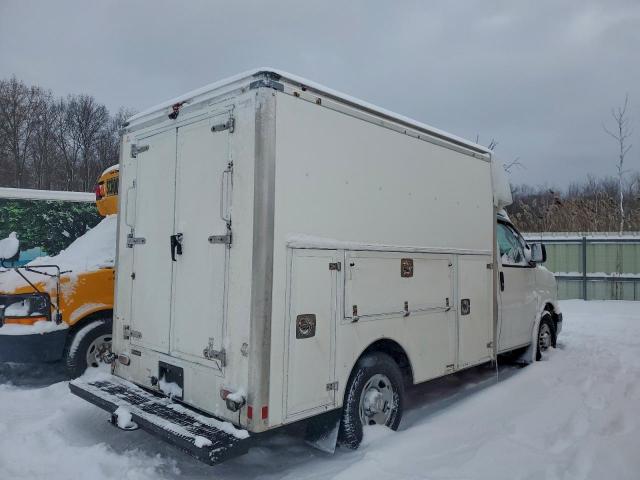 Chevrolet Express Image 12