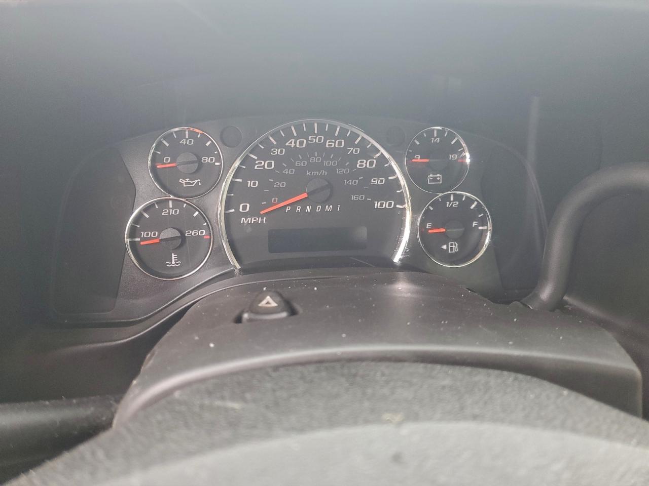 Chevrolet Express Image 6