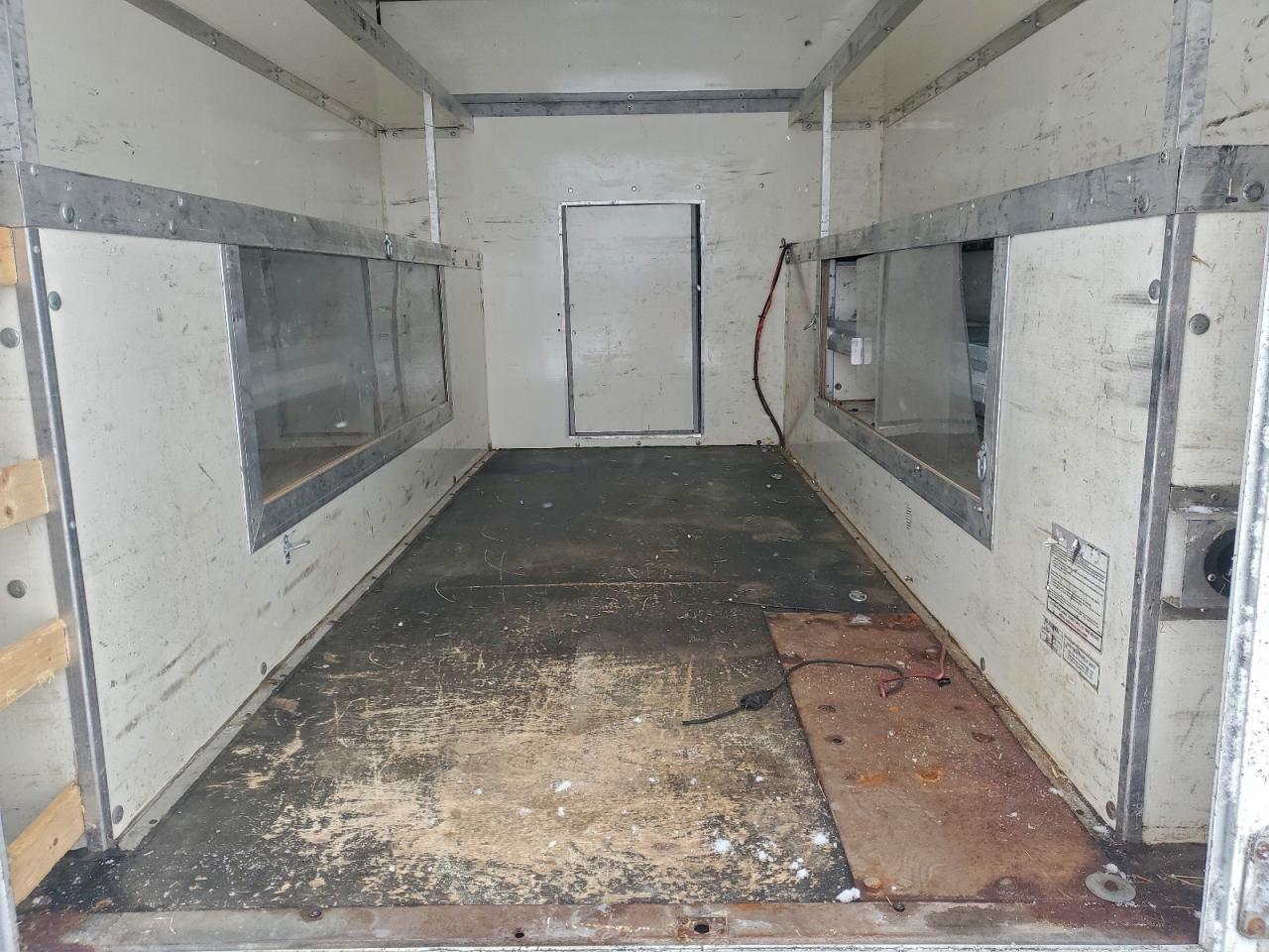 Chevrolet Express Image 5