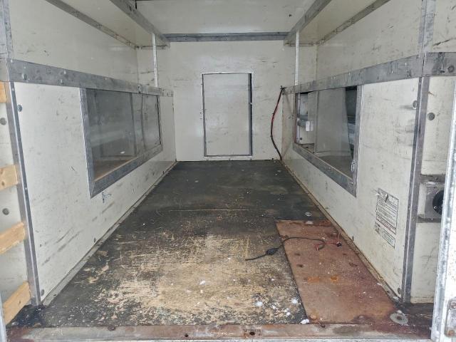 Chevrolet Express Image 5