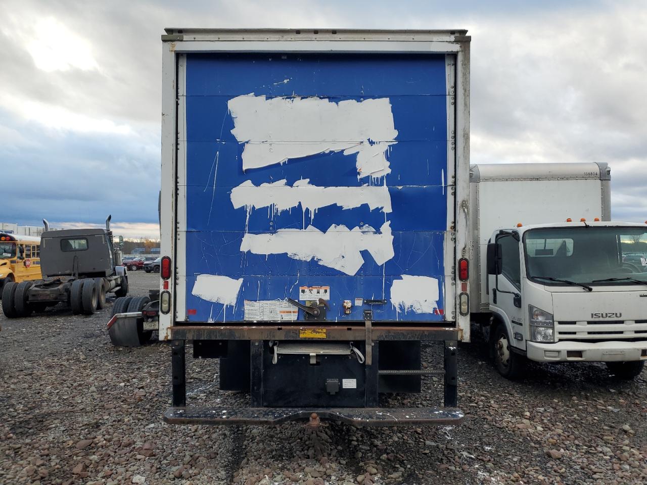 Ford F-750 Super Duty Image 2