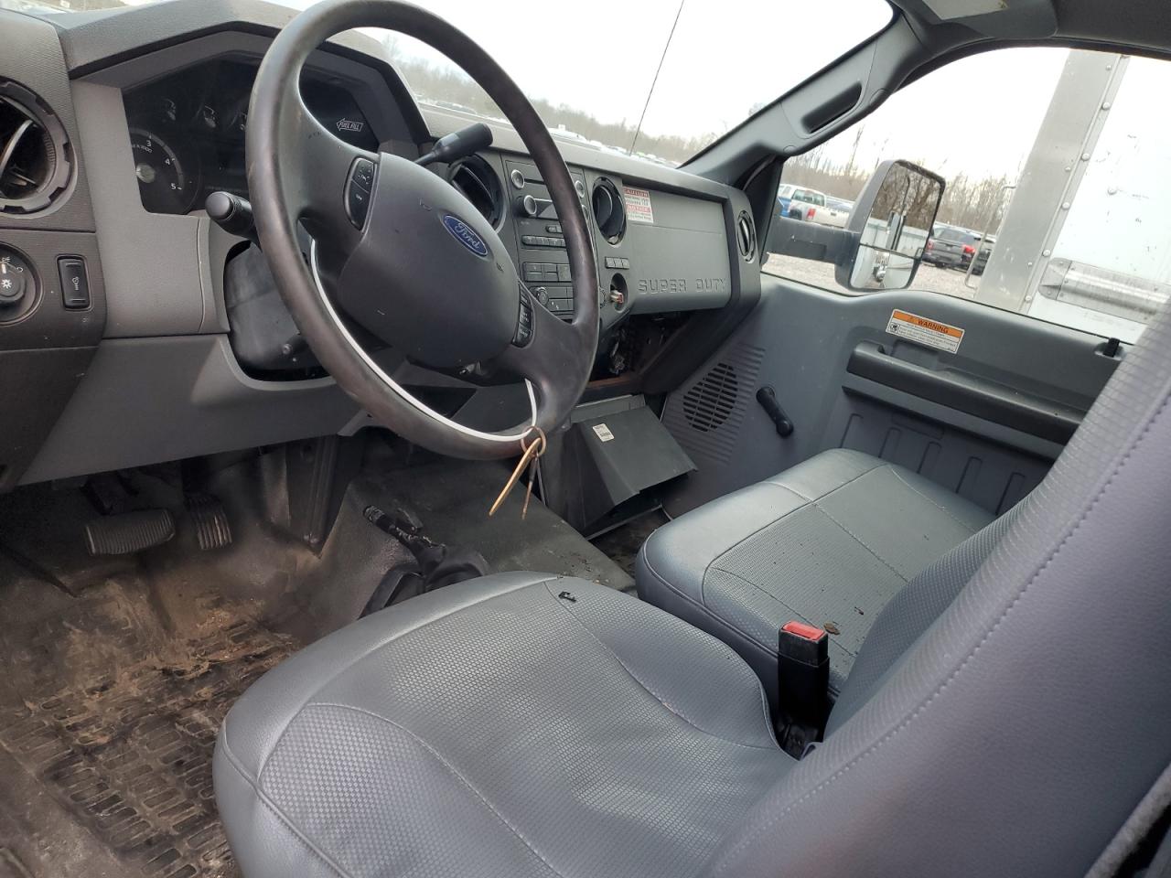 Ford F-750 Super Duty Image 6