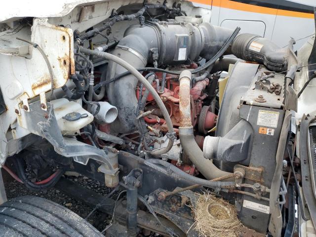 Ford F-750 Super Duty Image 8