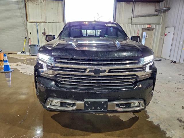 Chevrolet Silverado K1500 High Country Image 2
