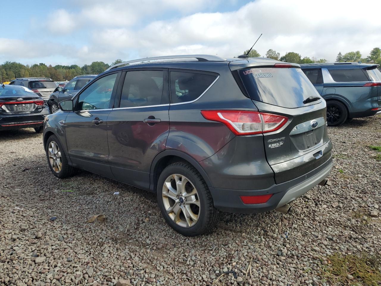 Ford Escape Titanium Image 3