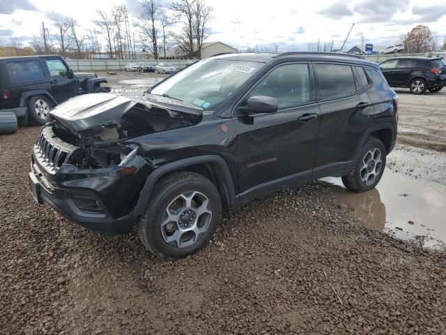  Salvage Jeep Compass
