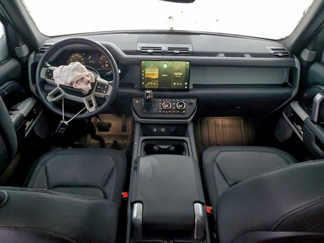 Land Rover Defender 130 X-dynamic Se Image 2