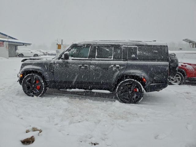 Land Rover Defender 130 X-dynamic Se Image 3