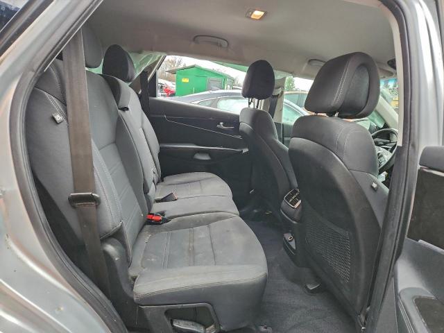 Kia Sorento Lx Image 4