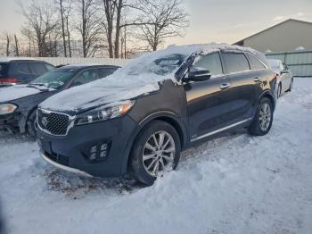  Salvage Kia Sorento