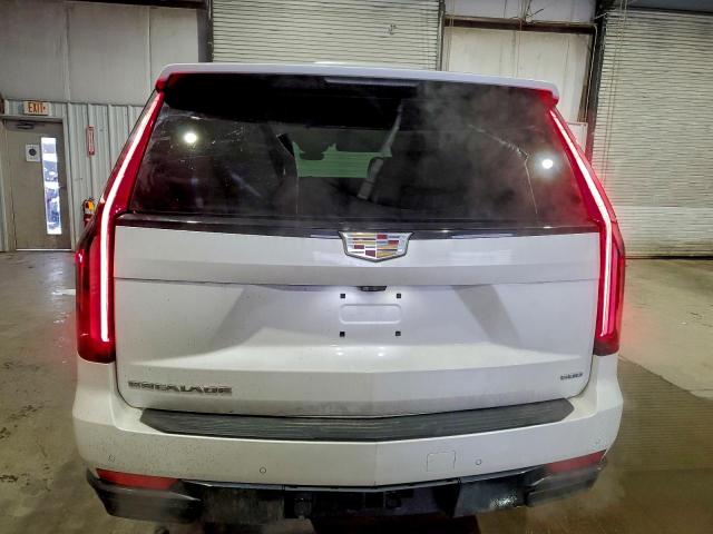 Cadillac Escalade Sport Image 2