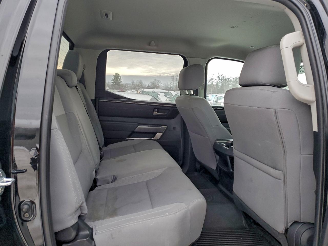 Toyota Tundra Crewmax Sr Image 11