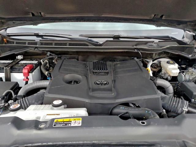 Toyota Tundra Crewmax Sr Image 2