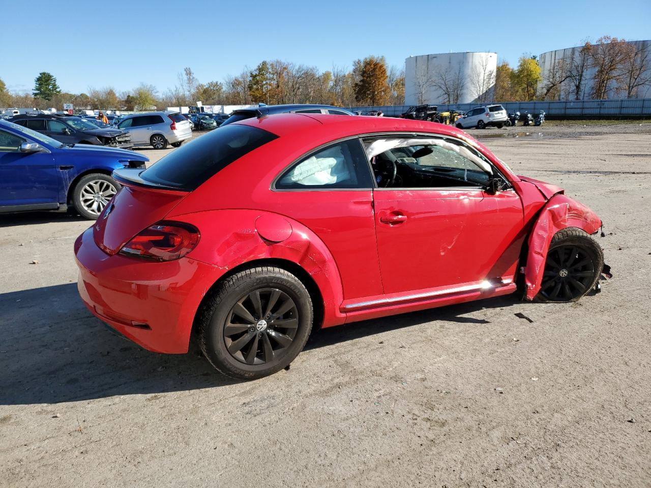 Volkswagen Beetle S Image 2