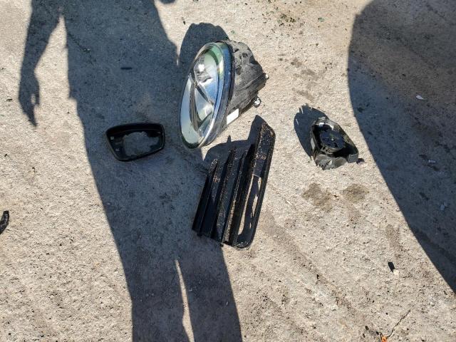 Volkswagen Beetle S Image 10