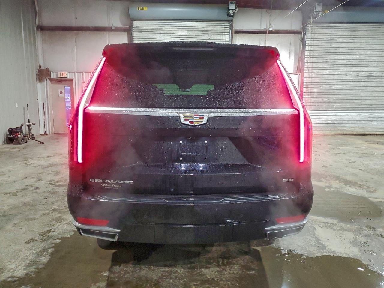 Cadillac Escalade Esv Premium Luxury Image 5