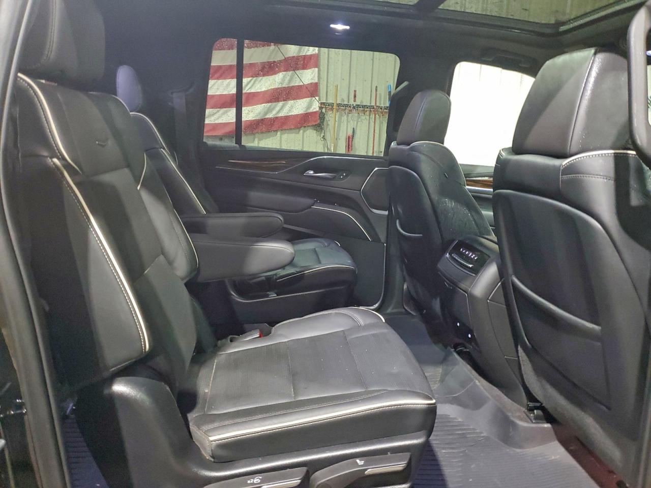 Cadillac Escalade Esv Premium Luxury Image 9