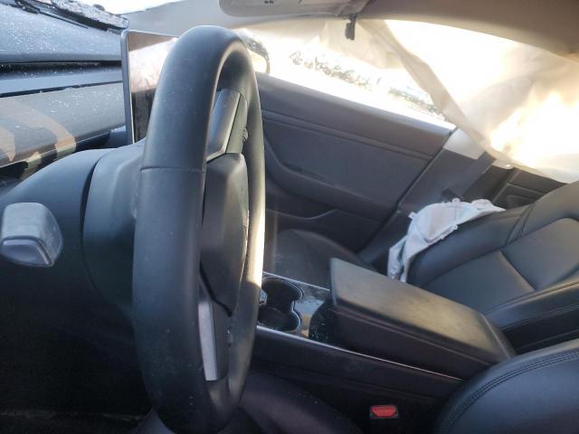 Tesla Model 3 Image 11