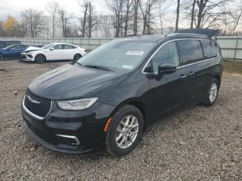  Salvage Chrysler Pacifica