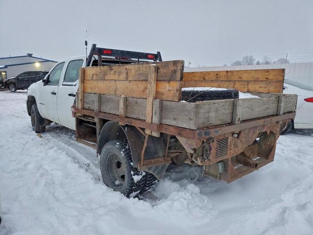 Chevrolet Silverado K3500 Image 3