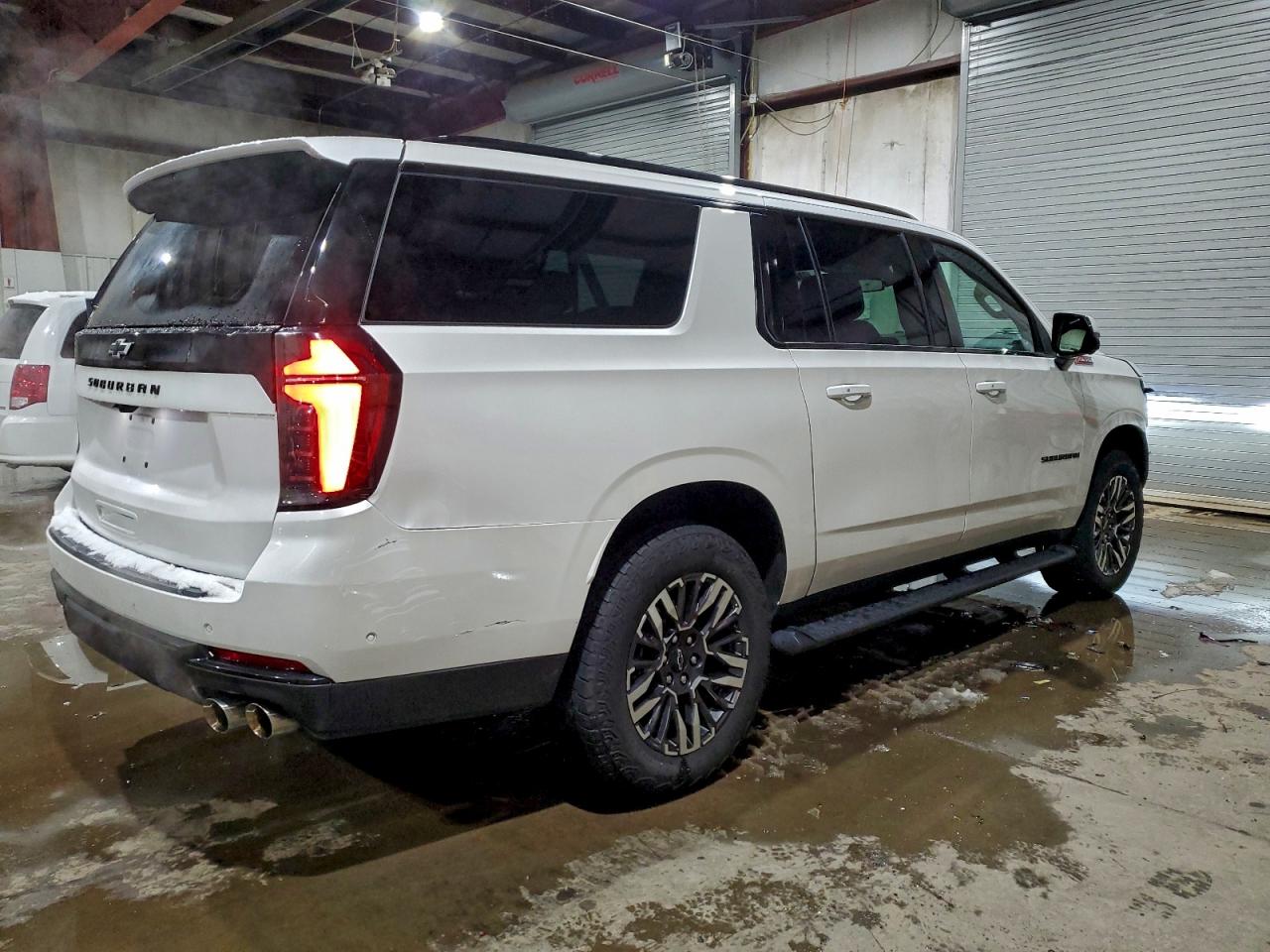 Chevrolet Suburban K1500 Z71 Image 4