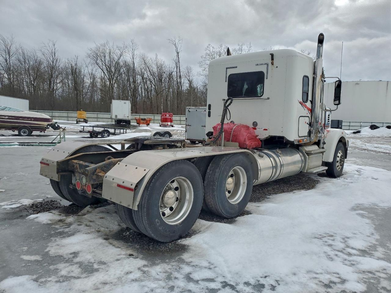 Freightliner 122sd Image 6