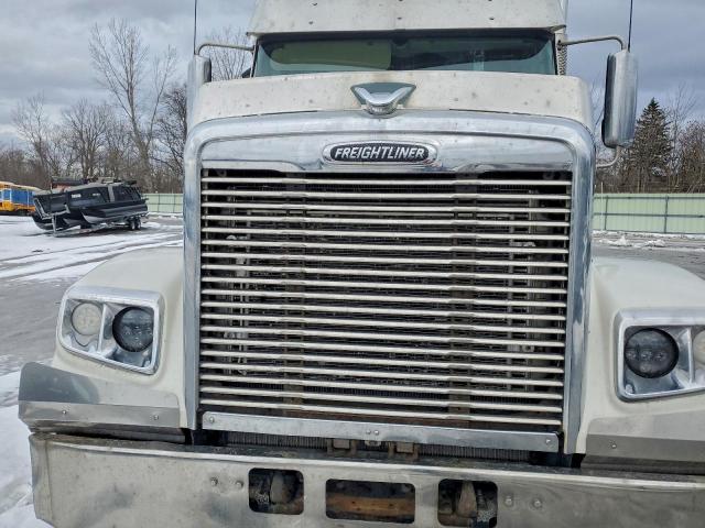 Freightliner 122sd Image 4
