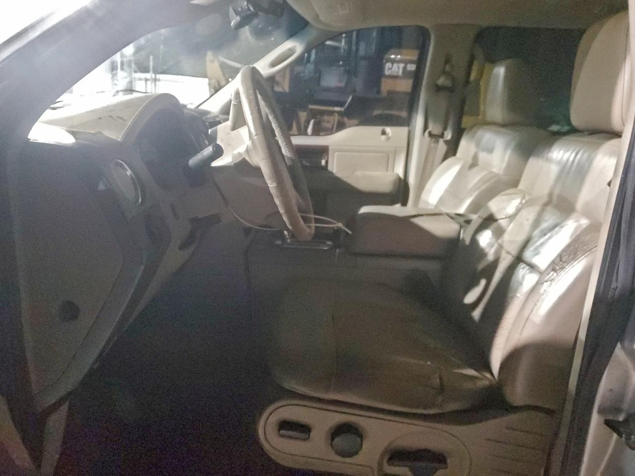 Ford F-150 Supercrew Image 7