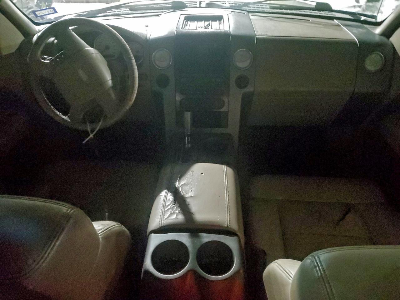 Ford F-150 Supercrew Image 3