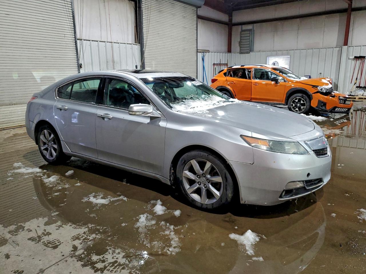 Acura TL Image 2