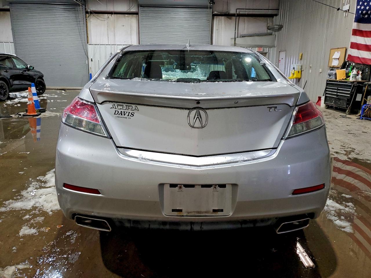 Acura TL Image 11