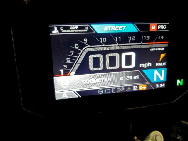 Aprilia RSV4 1100 1100 Factory Image 4