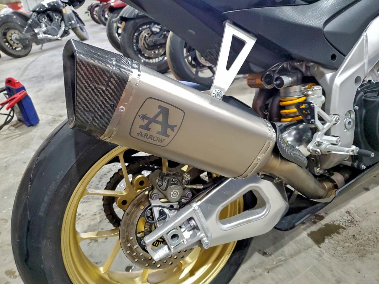 Aprilia RSV4 1100 1100 Factory Image 8