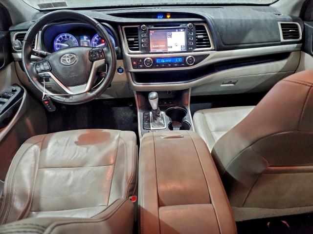 Toyota Highlander Xle Image 10