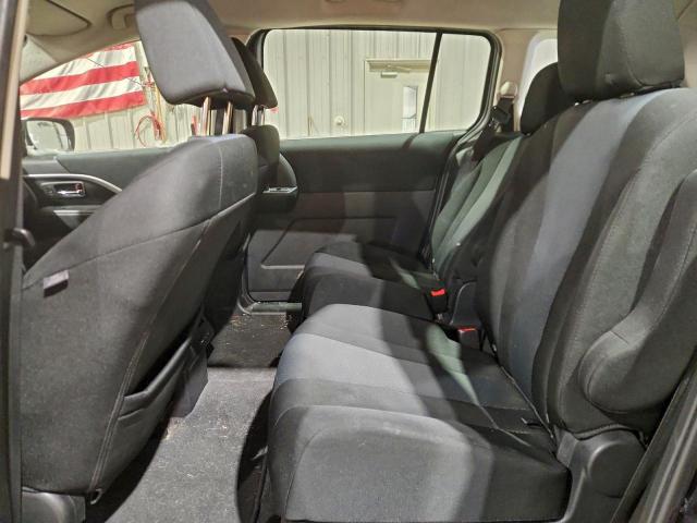 Mazda 5 Sport Image 12