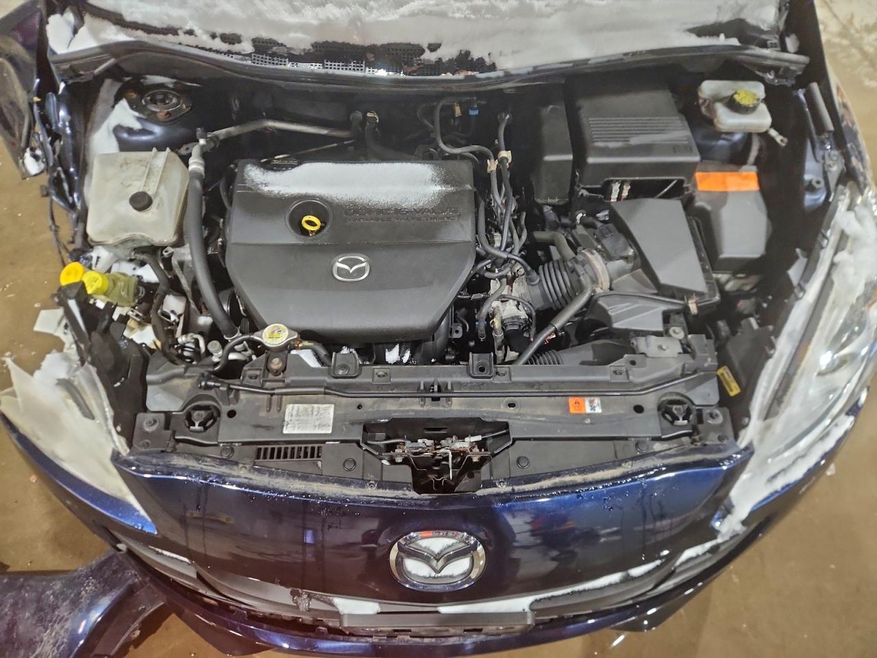 Mazda 5 Sport Image 8