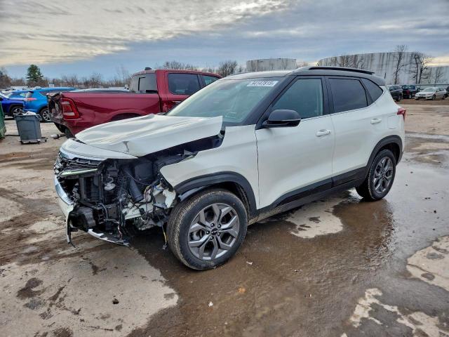  Salvage Kia Seltos