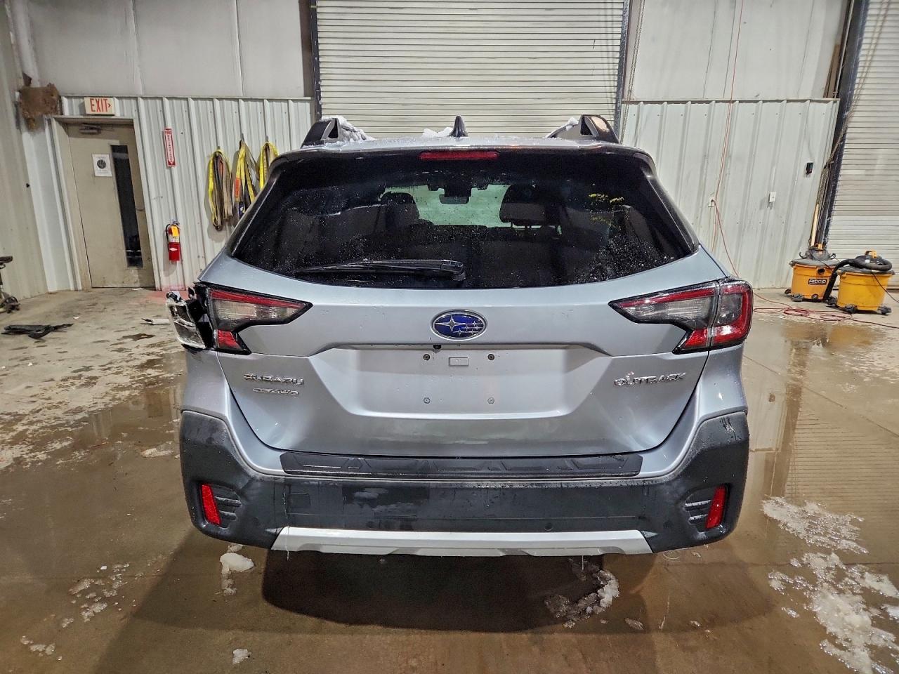 Subaru Outback Limited Image 3