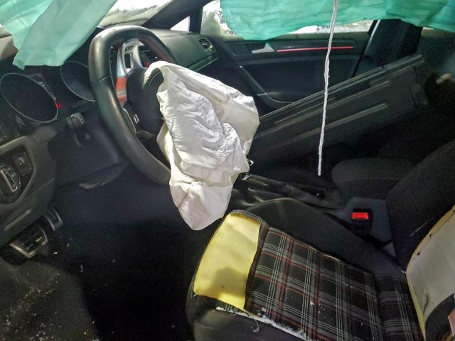 Volkswagen GTI S Image 9