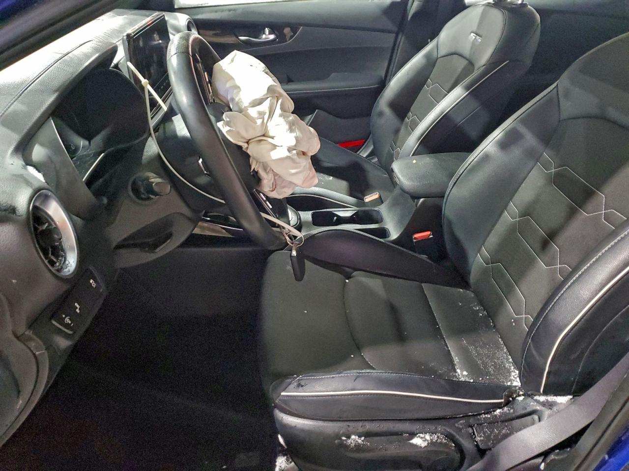 Kia Forte Gt Line Image 8