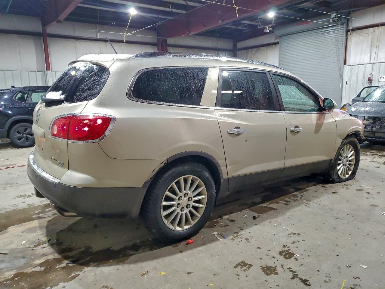 Buick Enclave Cxl Image 2